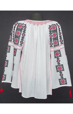 handmade romanian peasant blouses