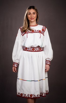 Romanian folk costume