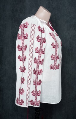 handmade romanian embroidered blouse