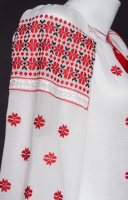 romanian vintage ie blouse