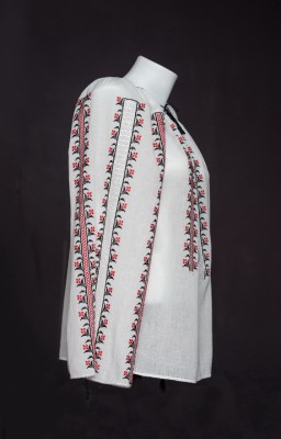 romanian folk costume vintage