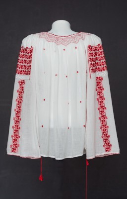 romanian embroidered blouses