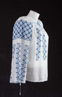handmade romanian ie blouse