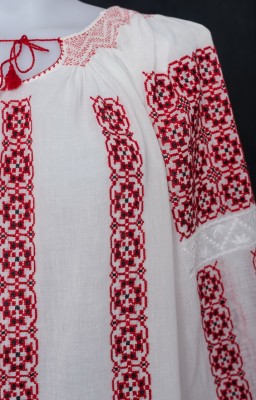 1920's antique Rumania embroidery tunic Hand embroidered Romanian