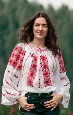 hand stitched romanian blouse ia