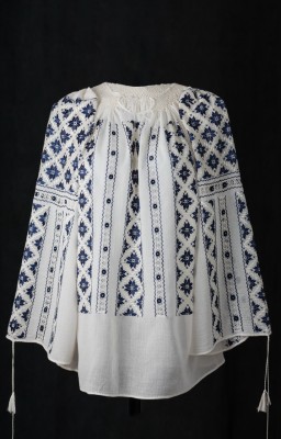 handmade Romanian Peasant...