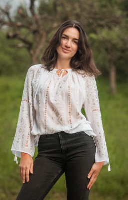 Traditional Romanian Blouse IA